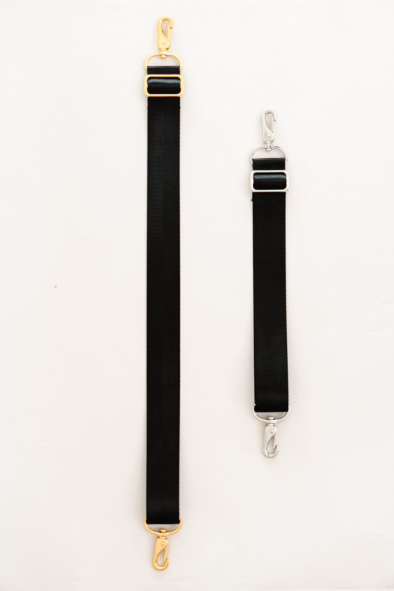 Interchangeable strap for handbags in silver golf black